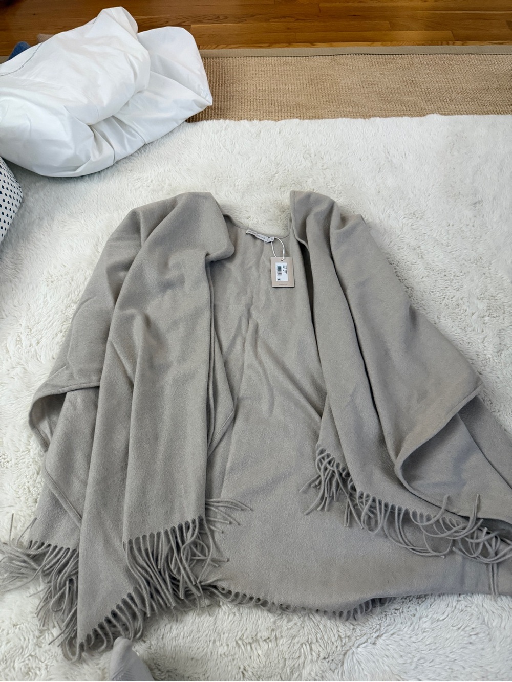 Peter Millar Women’s cashmere fringe shawl